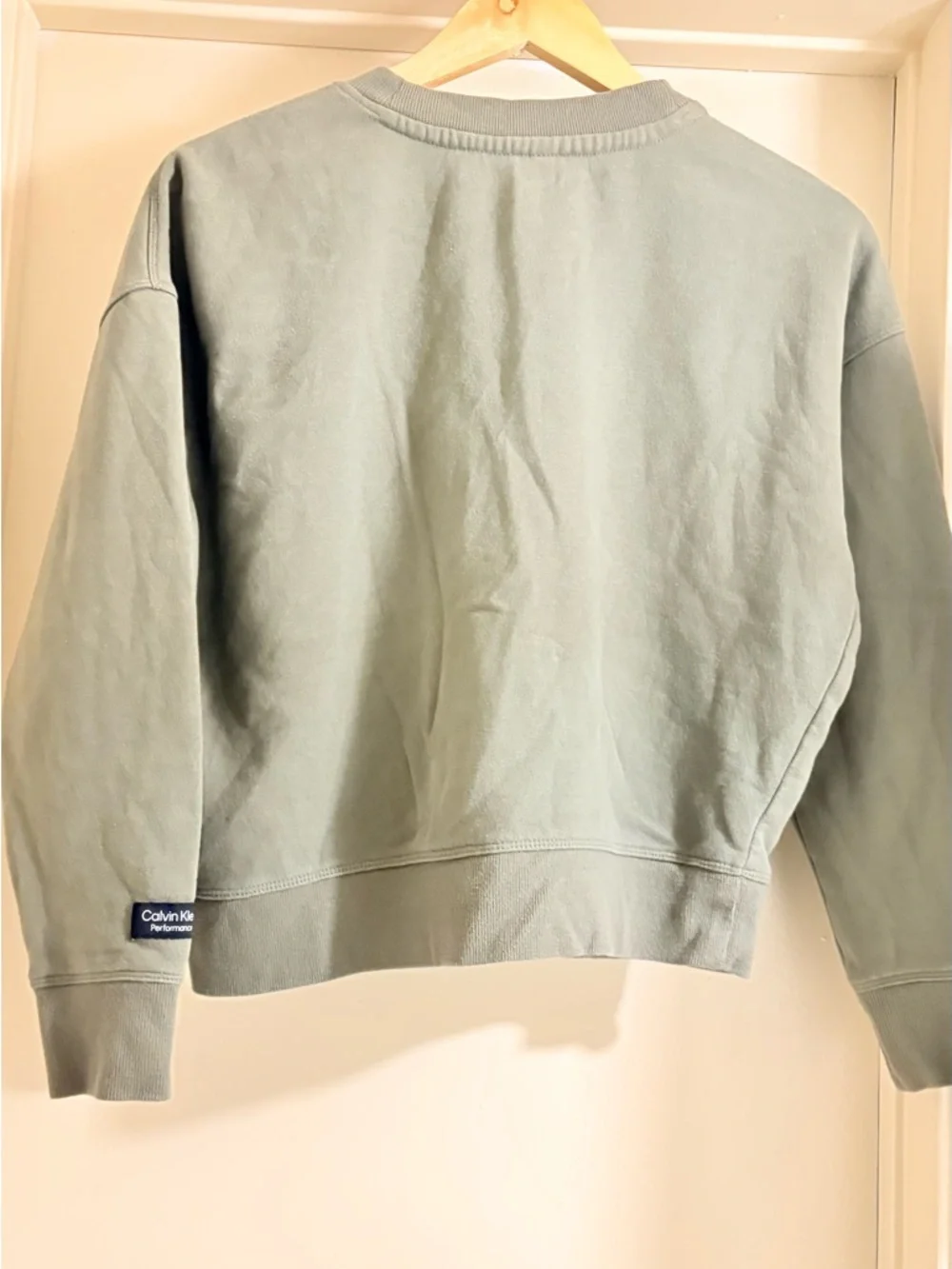 Calvin Klein Olive Knit Logo Pullover Sweater Crew Neck
Women's Size XS - Picture 5 of 5
